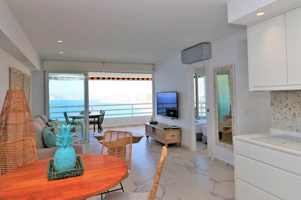 Luxurious 2-Bedroom Apt With Stunning Views, 1St Line On Levante Beach, Бенидорм Экстерьер фото