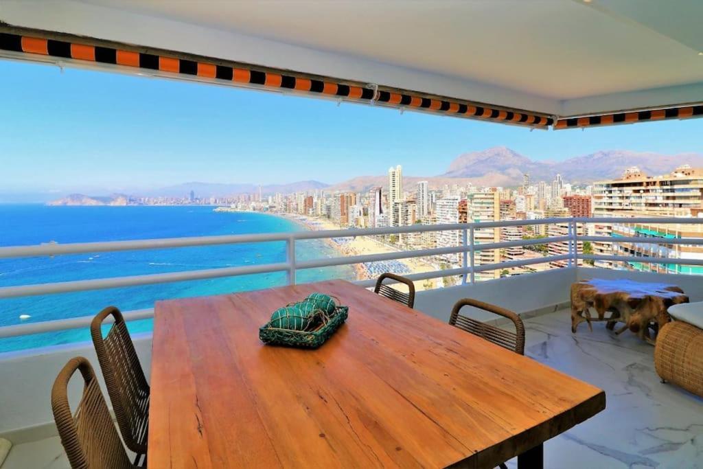 Luxurious 2-Bedroom Apt With Stunning Views, 1St Line On Levante Beach, Бенидорм Экстерьер фото
